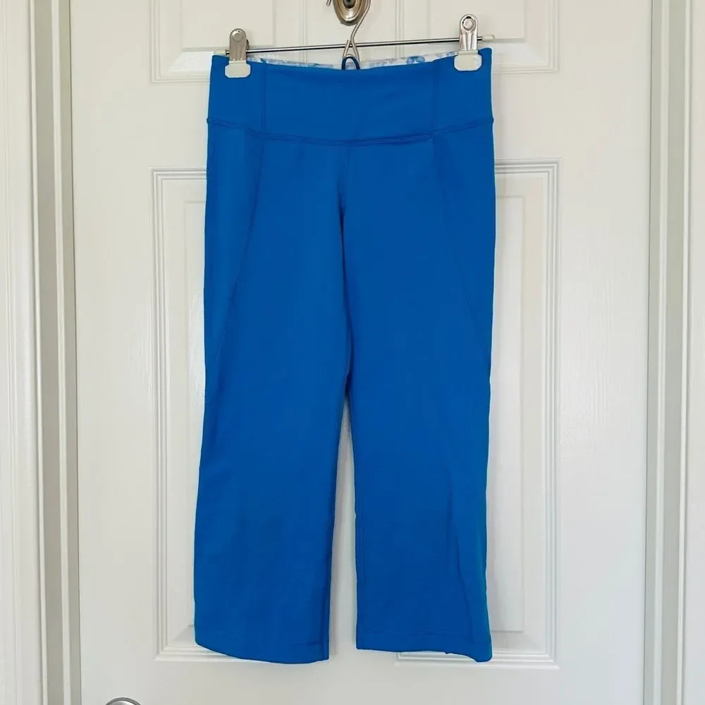 Lululemon Athletica Cropped High Waisted Athletic Flare Pant